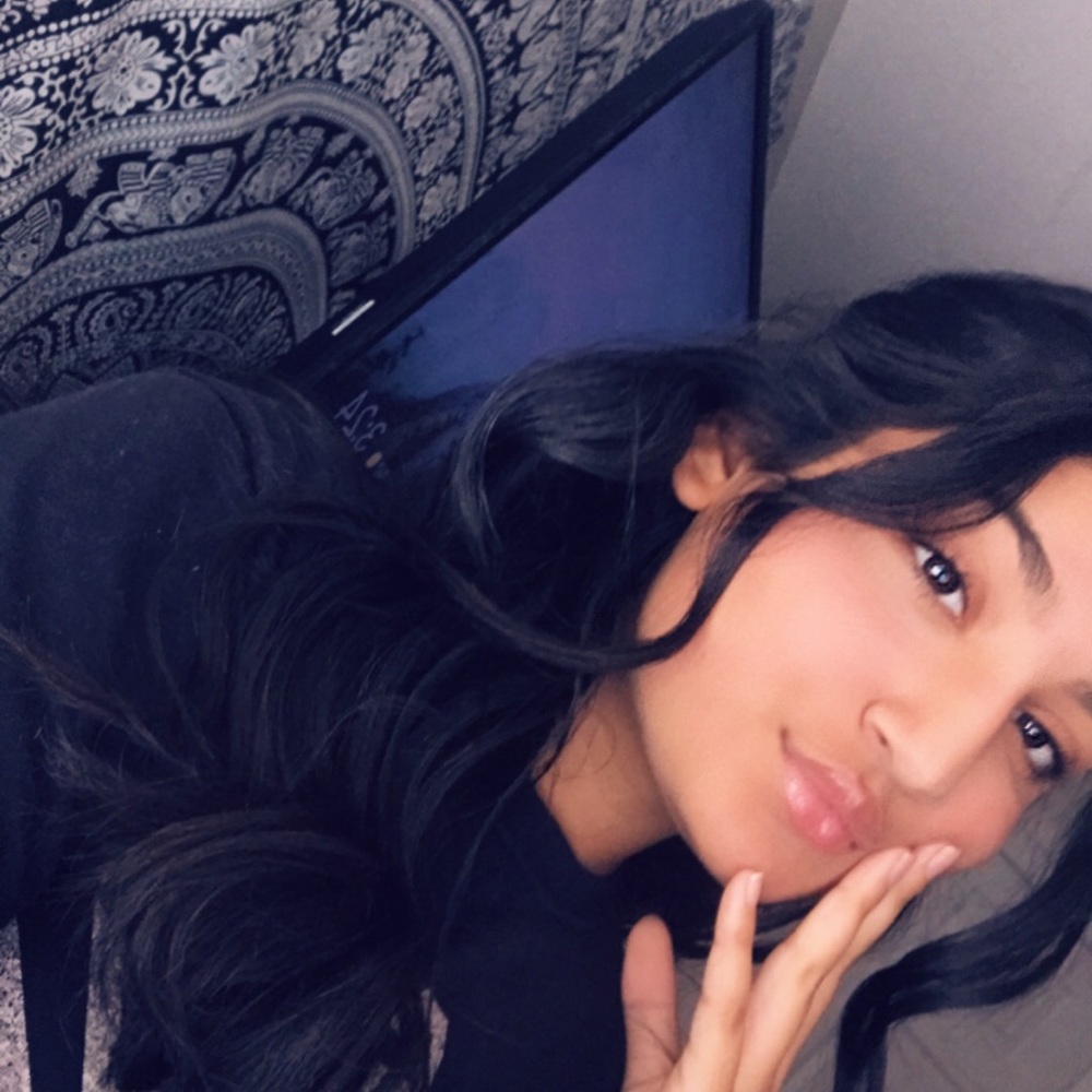 Meet your Posher, Deana